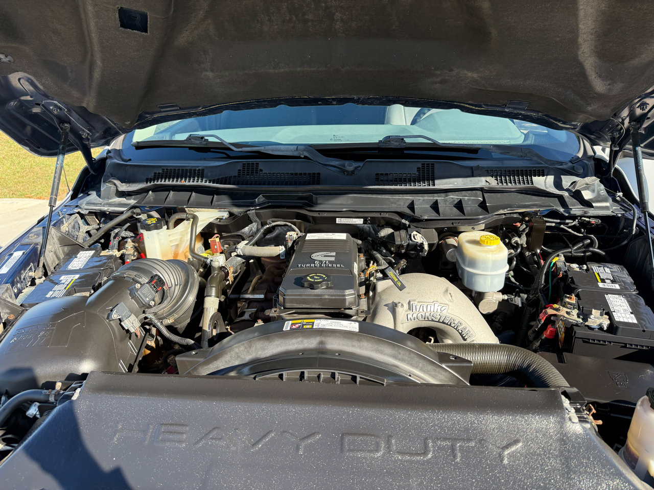 Used 2018 RAM 2500 Tradesman w/ Chrome Appearance Group image 30