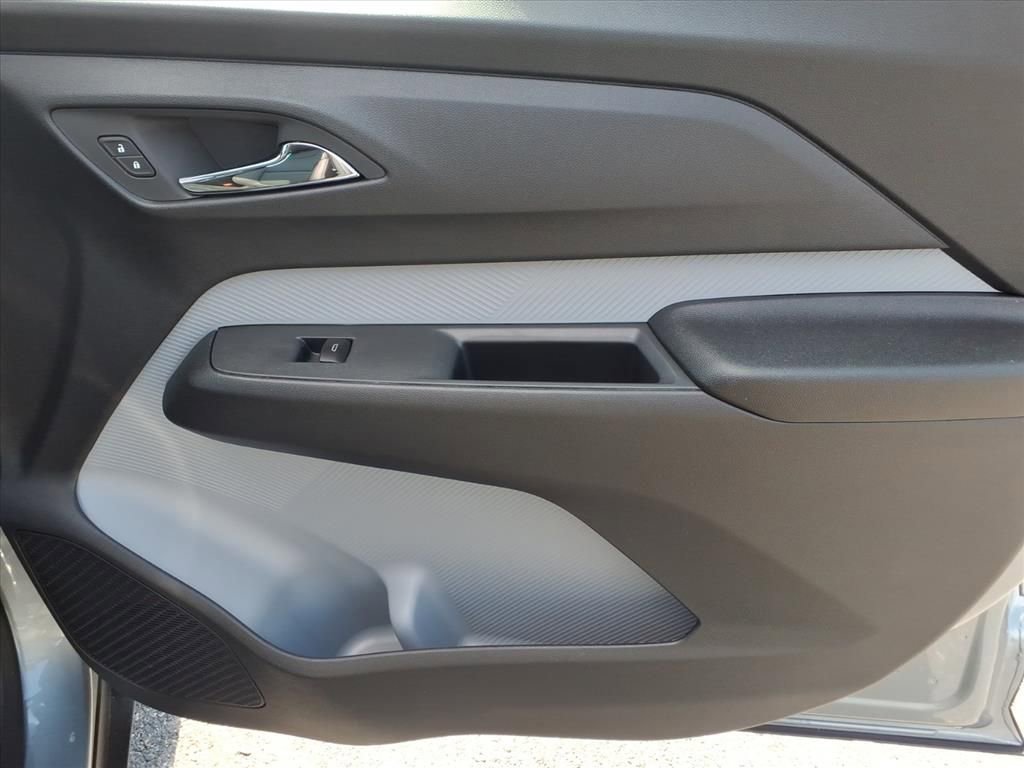 New 2027 Chevrolet Bolt RS w/ Technology Package FWD image 21