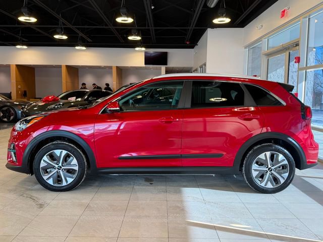 Used 2022 Kia Niro EX Premium image 7