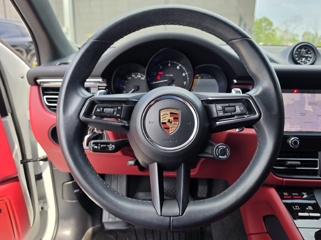 Certified 2024 Porsche Macan Turbo AWD/4WD image 27