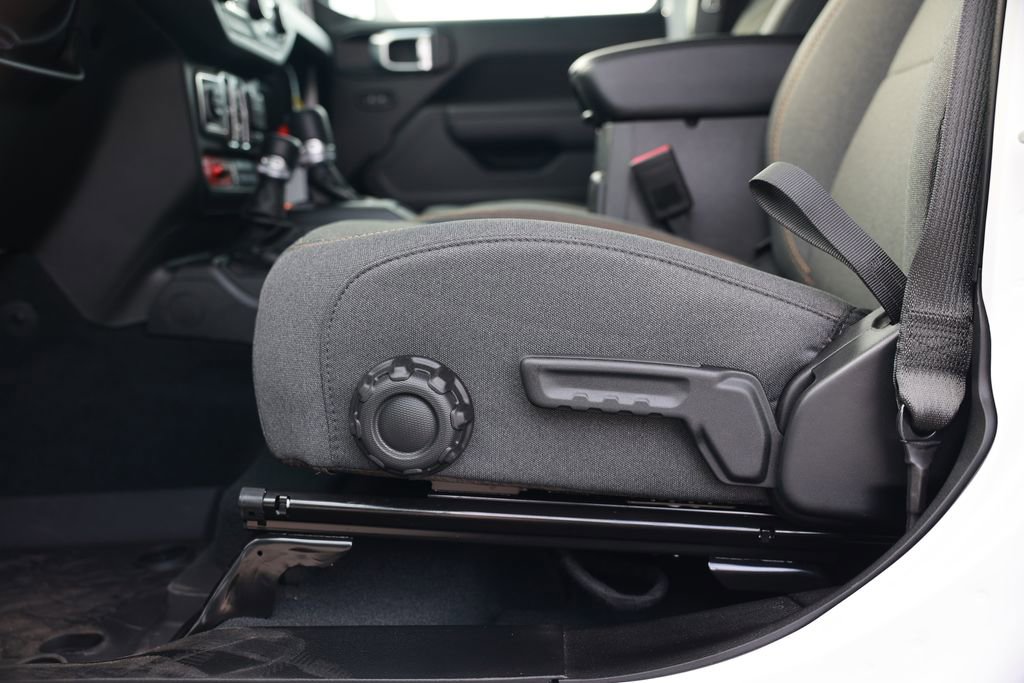New 2026 Jeep Wrangler Unlimited Sport AWD/4WD image 14