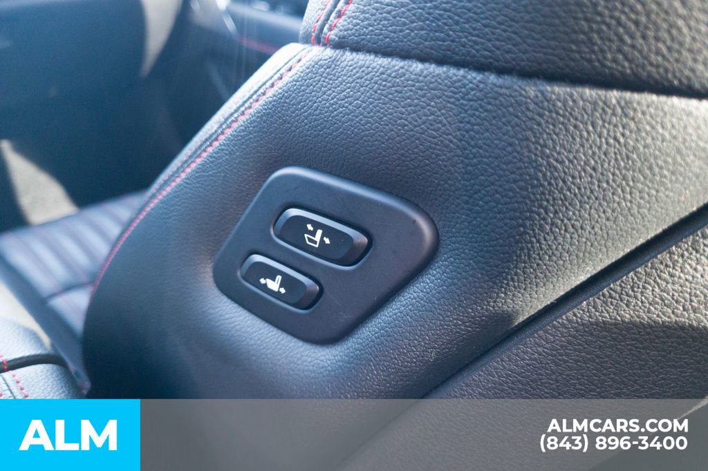 Used 2023 Genesis G70 2.0T w/ Sport Prestige Package image 24