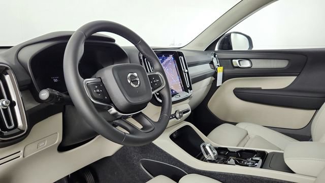 Certified 2026 Volvo XC40 B5 Plus w/ Protection Package Premier AWD/4WD image 12