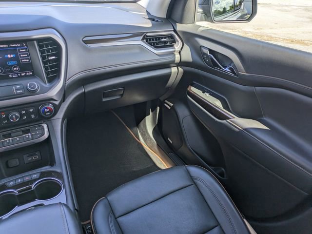 Used 2023 GMC Acadia AT4 w/ Technology Package AWD/4WD image 17