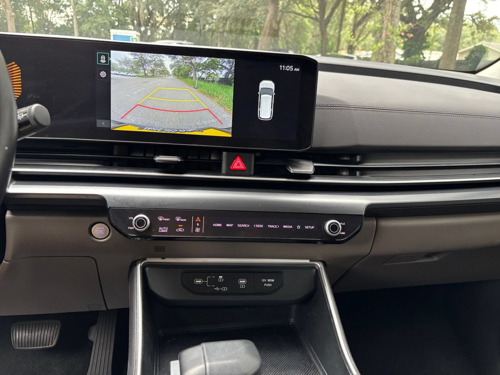 Used 2026 Kia Carnival FWD image 16