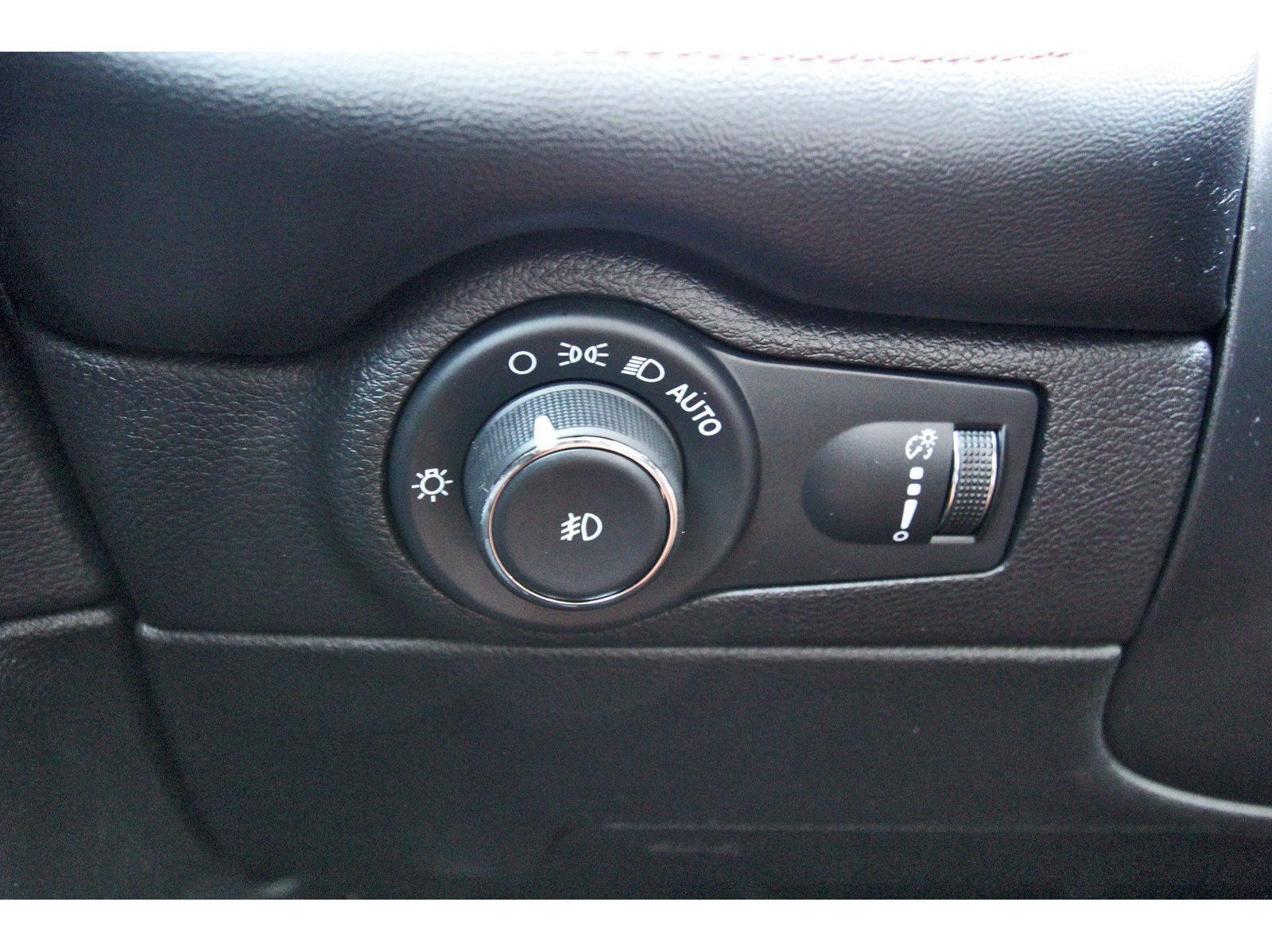 Used 2023 Dodge Durango R/T RWD image 24