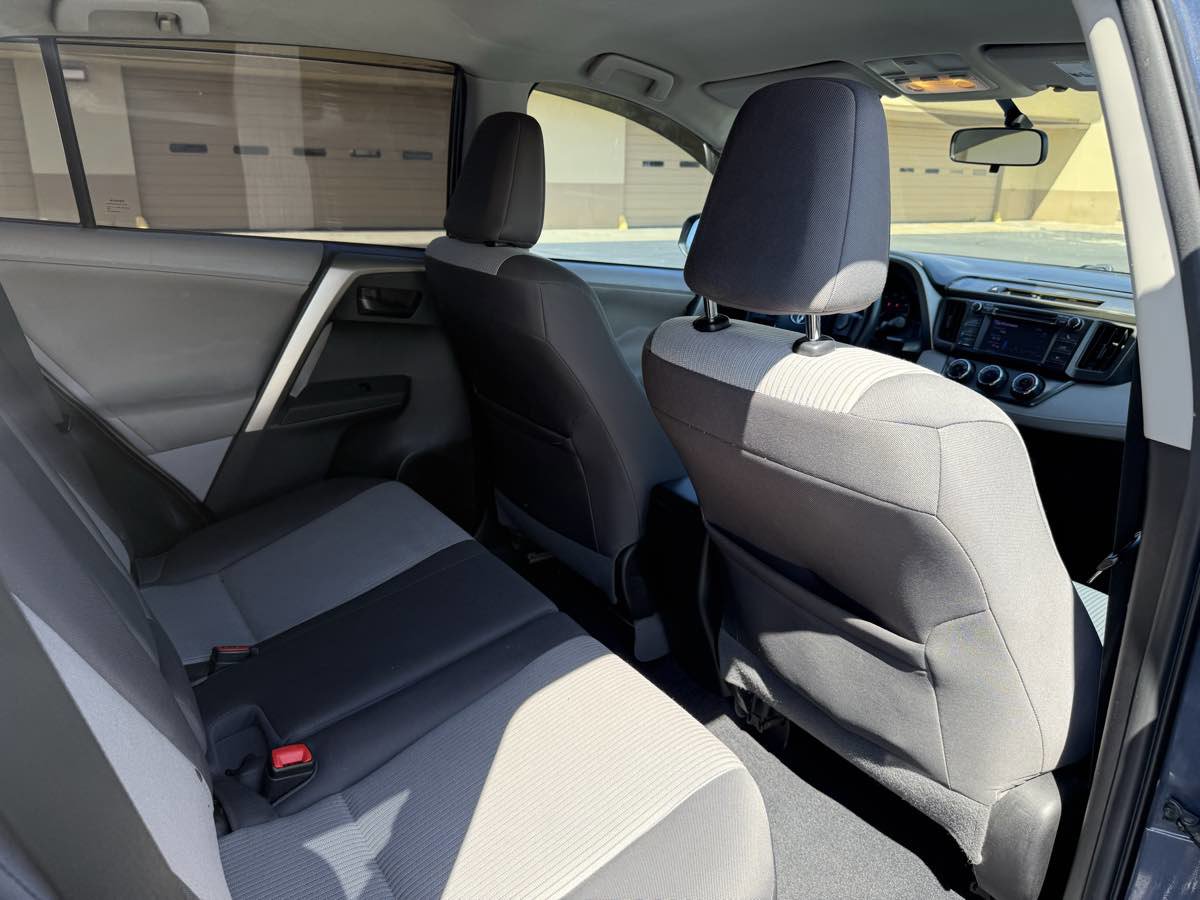 Used 2013 Toyota RAV4 LE FWD image 20