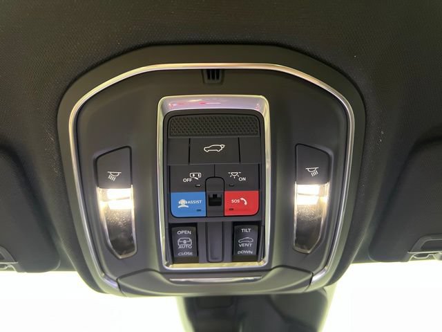 New 2026 Jeep Grand Cherokee Altitude AWD/4WD image 28