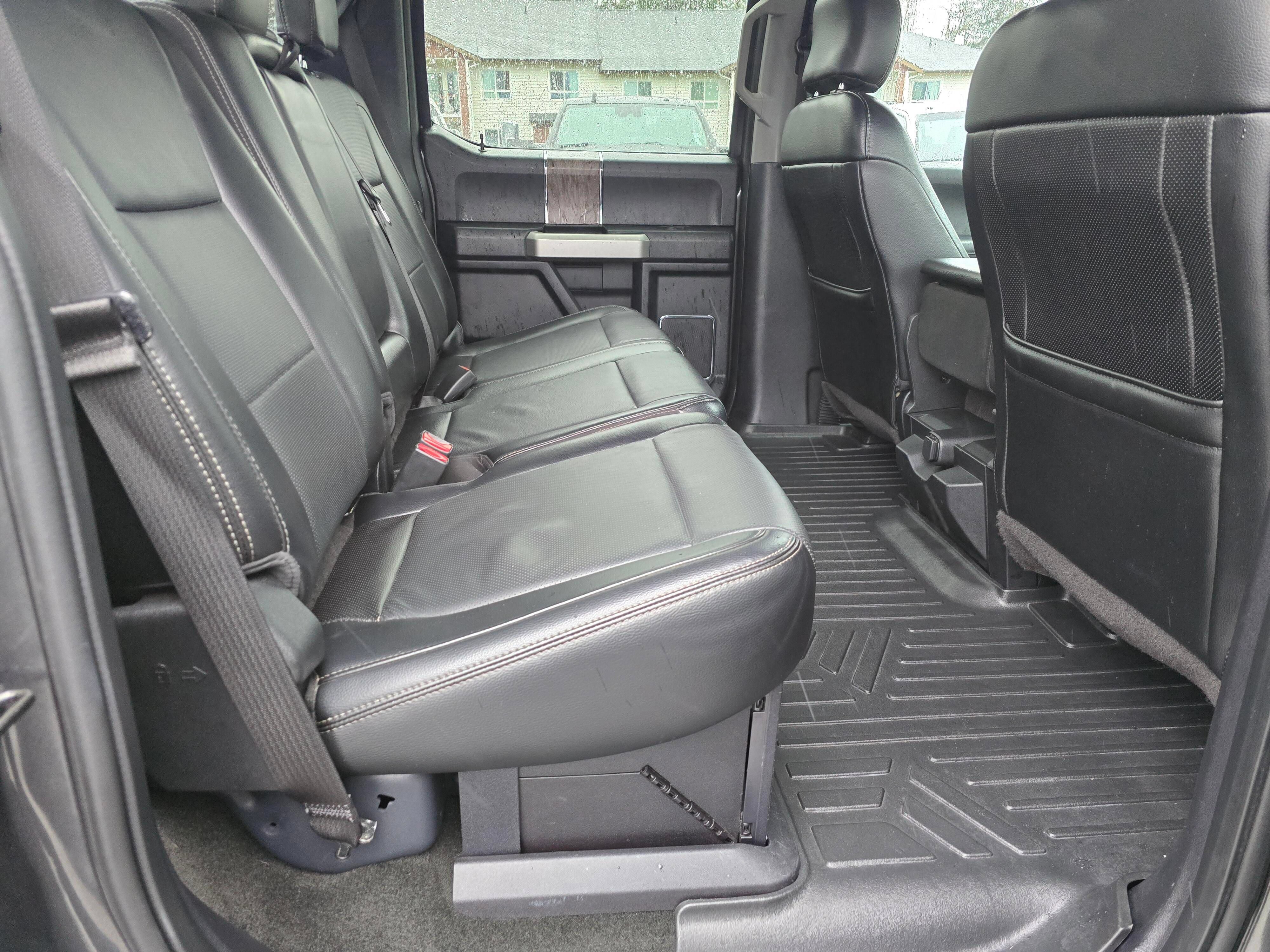 Used 2017 Ford F250 Lariat w/ Lariat Value Package AWD/4WD image 34