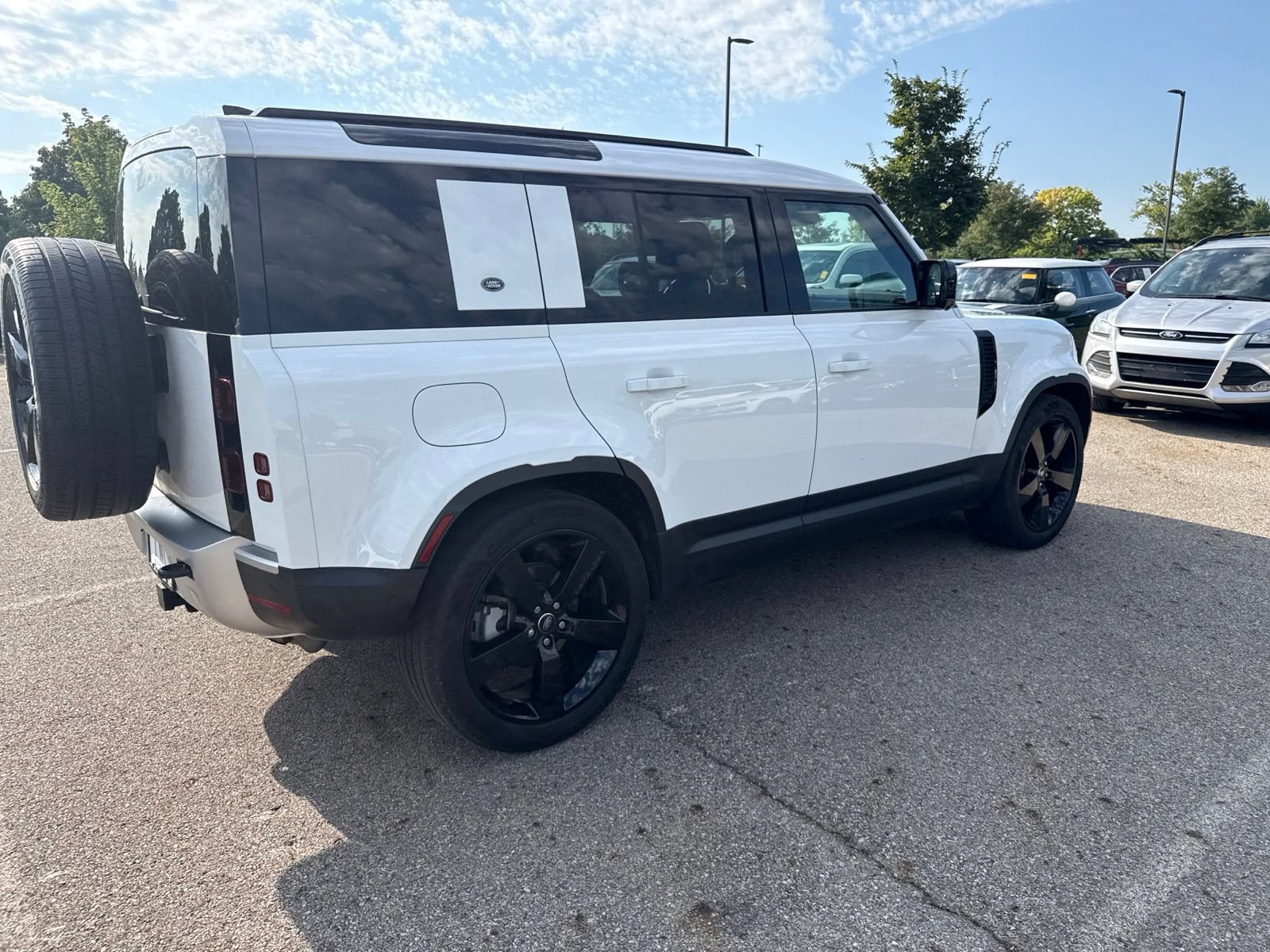 Used 2024 Land Rover Defender 110 S AWD/4WD image 5