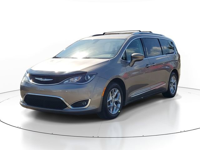 Used 2017 Chrysler Pacifica Touring-L Plus w/ Tire & Wheel Group image 2