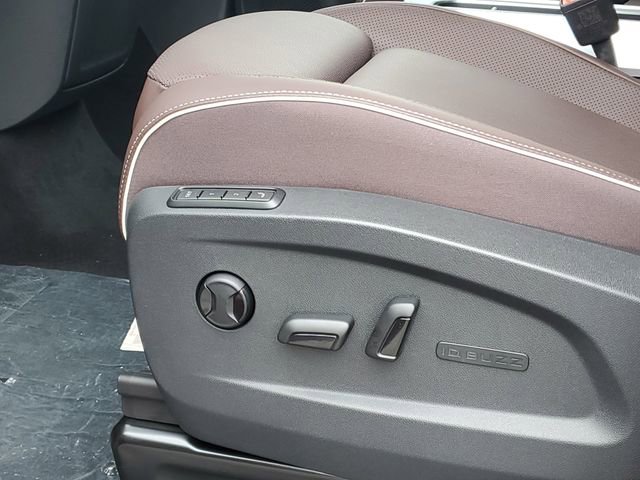 New 2025 Volkswagen ID. Buzz Pro S Plus image 12