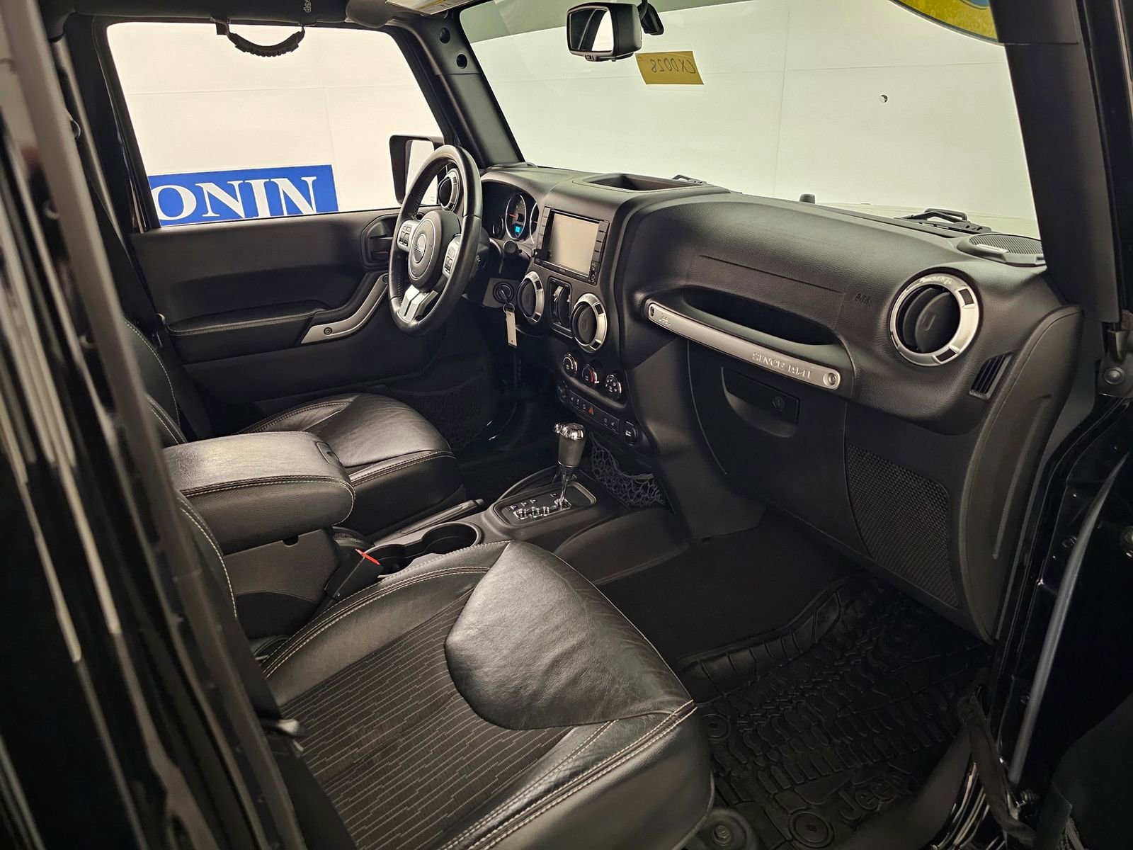 Used 2015 Jeep Wrangler Unlimited Sport image 27