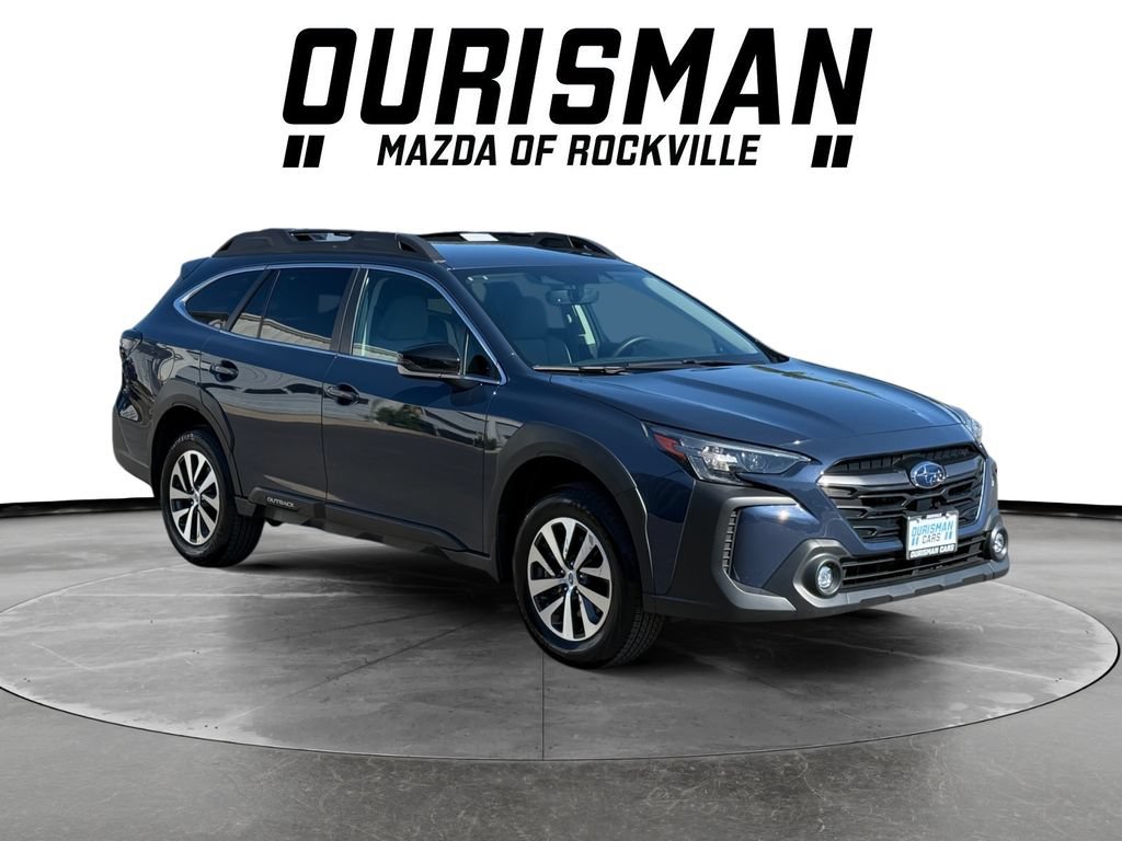 Used 2025 Subaru Outback Premium AWD/4WD image 1