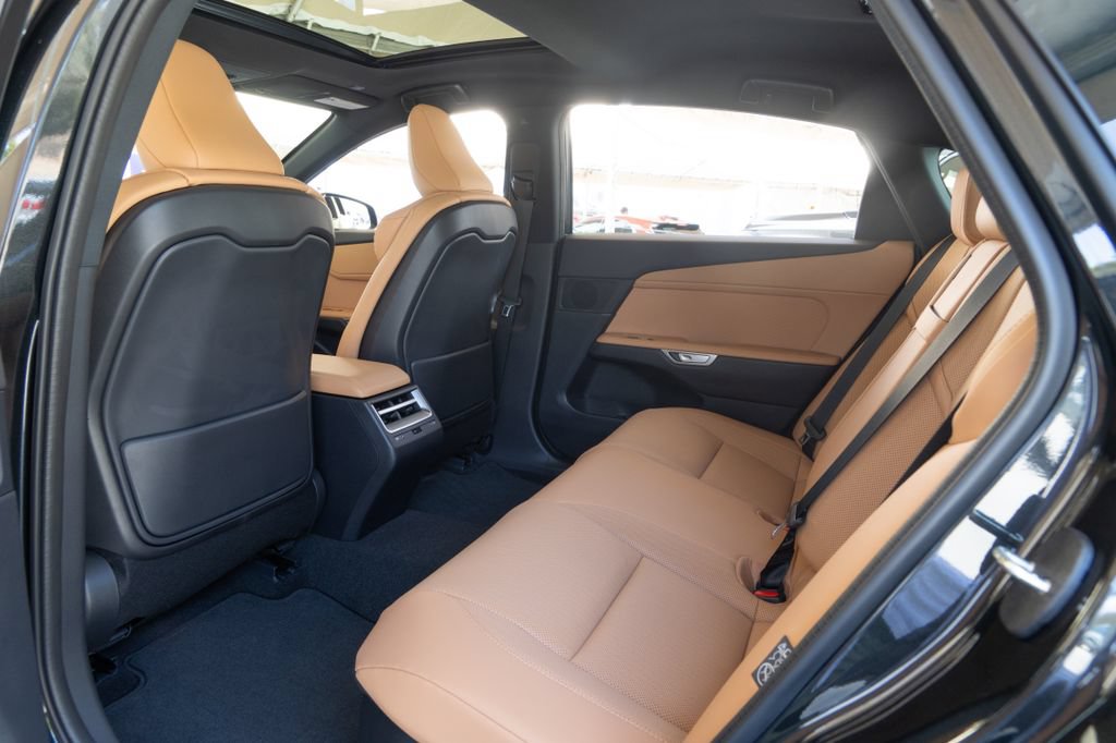 New 2026 Lexus ES 350e w/ Convenience Package FWD image 12
