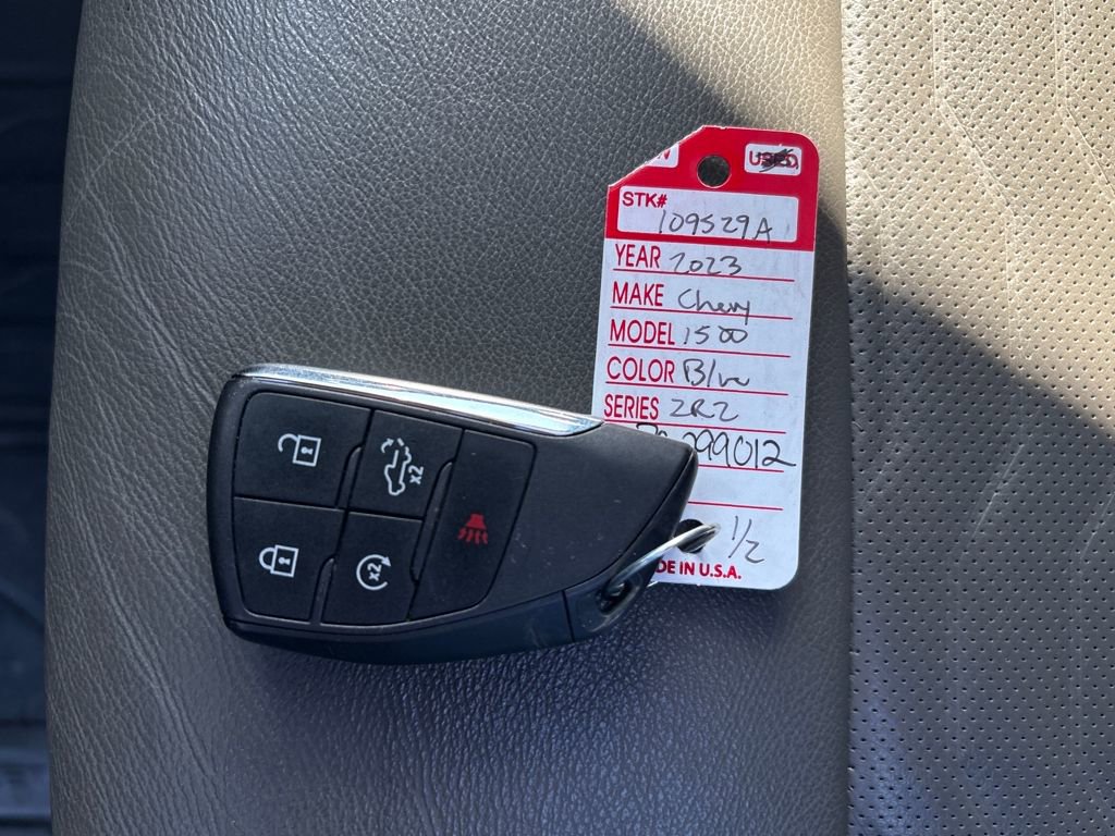 Used 2023 Chevrolet Silverado 1500 ZR2 w/ Technology Package image 34