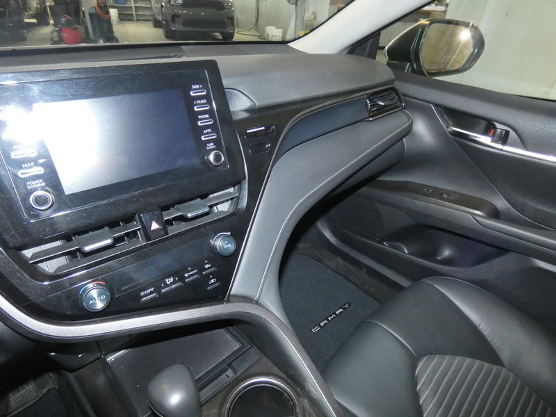 Used 2024 Toyota Camry SE image 10