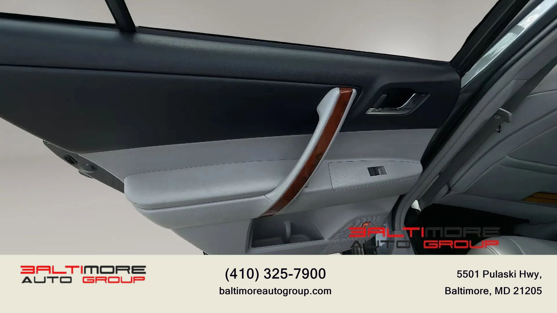 Used 2012 Toyota Highlander Limited w/ Tow Pkg AWD/4WD image 17