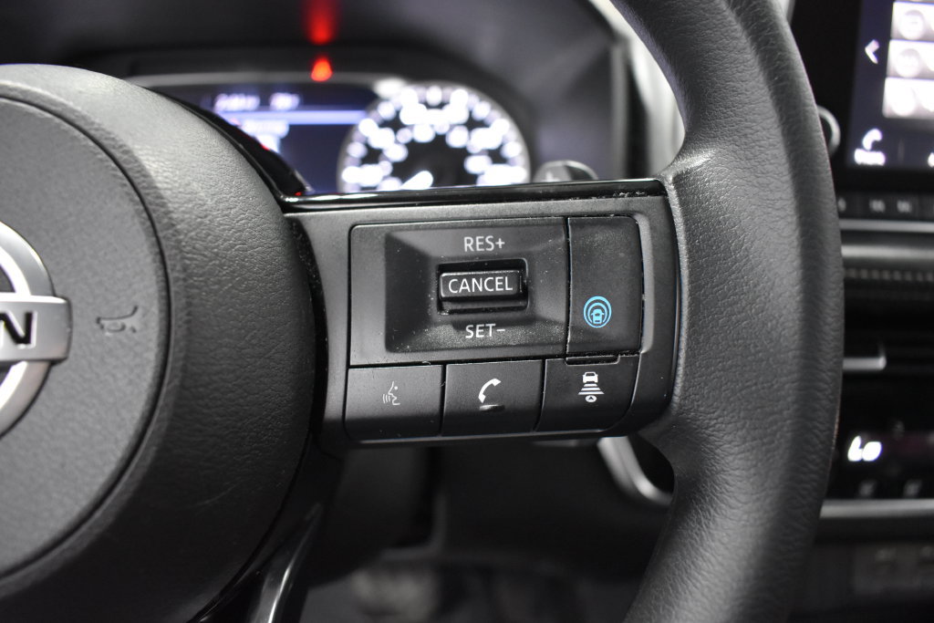 Used 2021 Nissan Rogue SV AWD/4WD image 29
