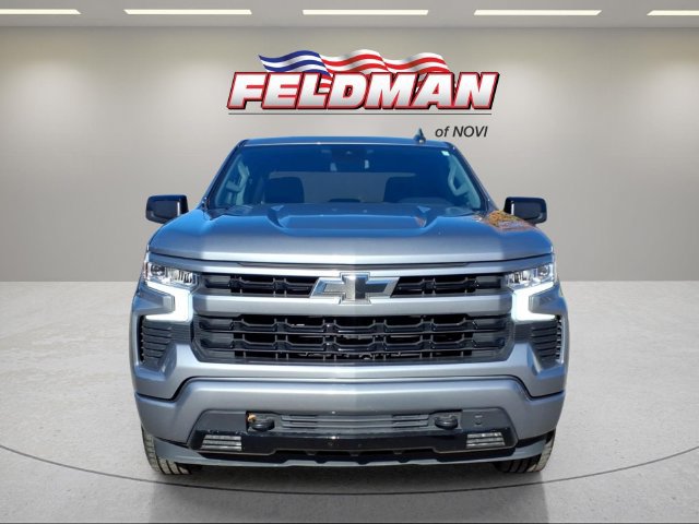 Used 2023 Chevrolet Silverado 1500 RST w/ Z71 Off-Road Package AWD/4WD image 2