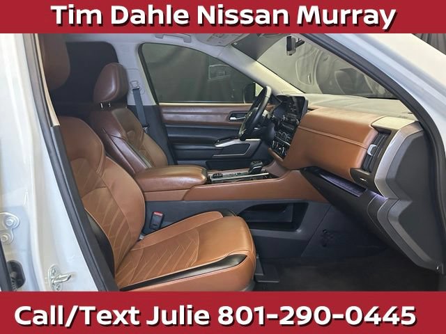 Used 2024 Nissan Pathfinder Platinum AWD/4WD image 15