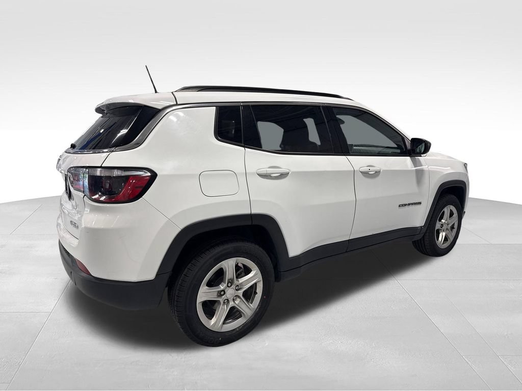 Used 2024 Jeep Compass Latitude AWD/4WD image 46