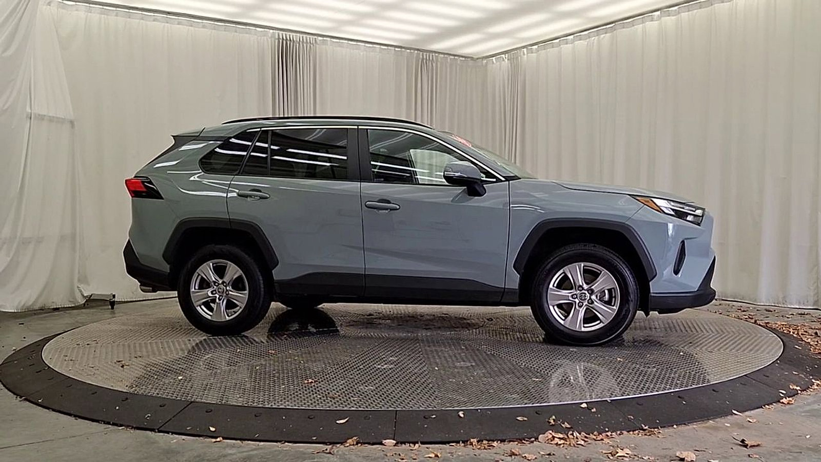 Certified 2022 Toyota RAV4 XLE image 6