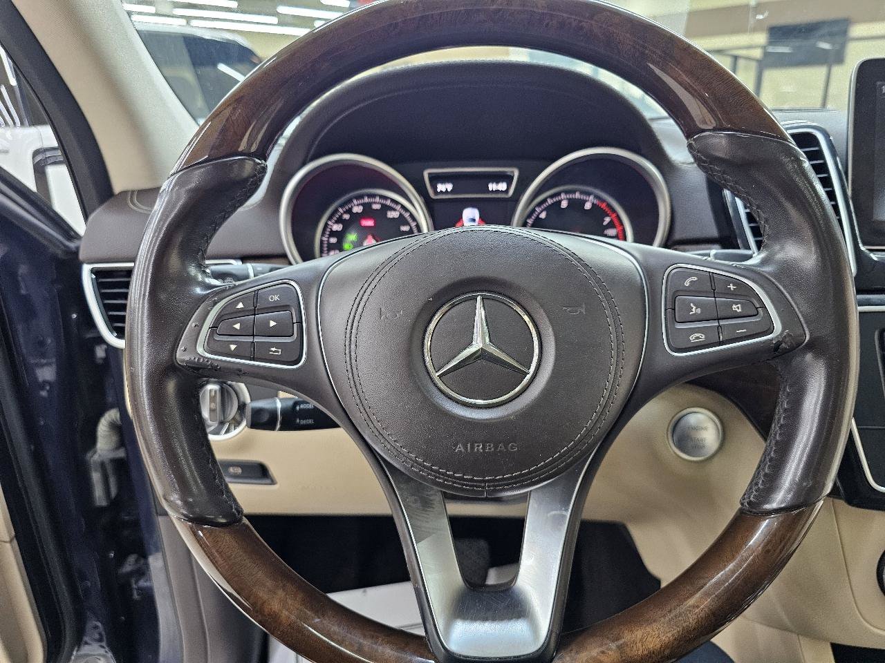 Used 2017 Mercedes-Benz GLS 450 4MATIC w/ Premium Package image 31