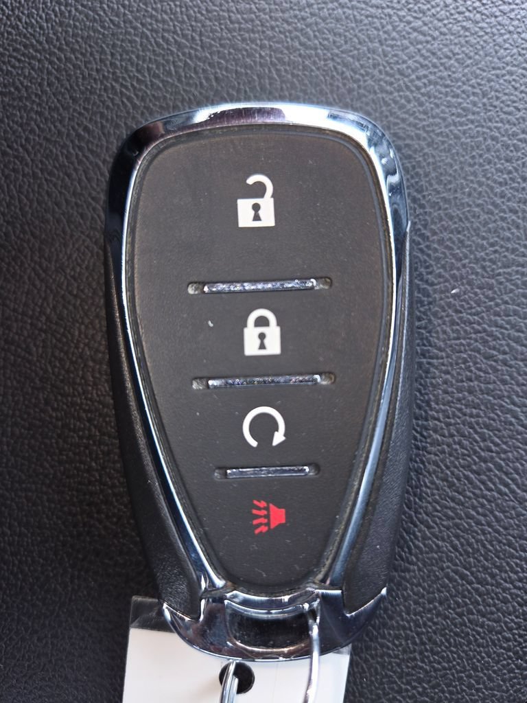 Used 2022 Chevrolet Bolt EUV LT w/ Convenience Package FWD image 26