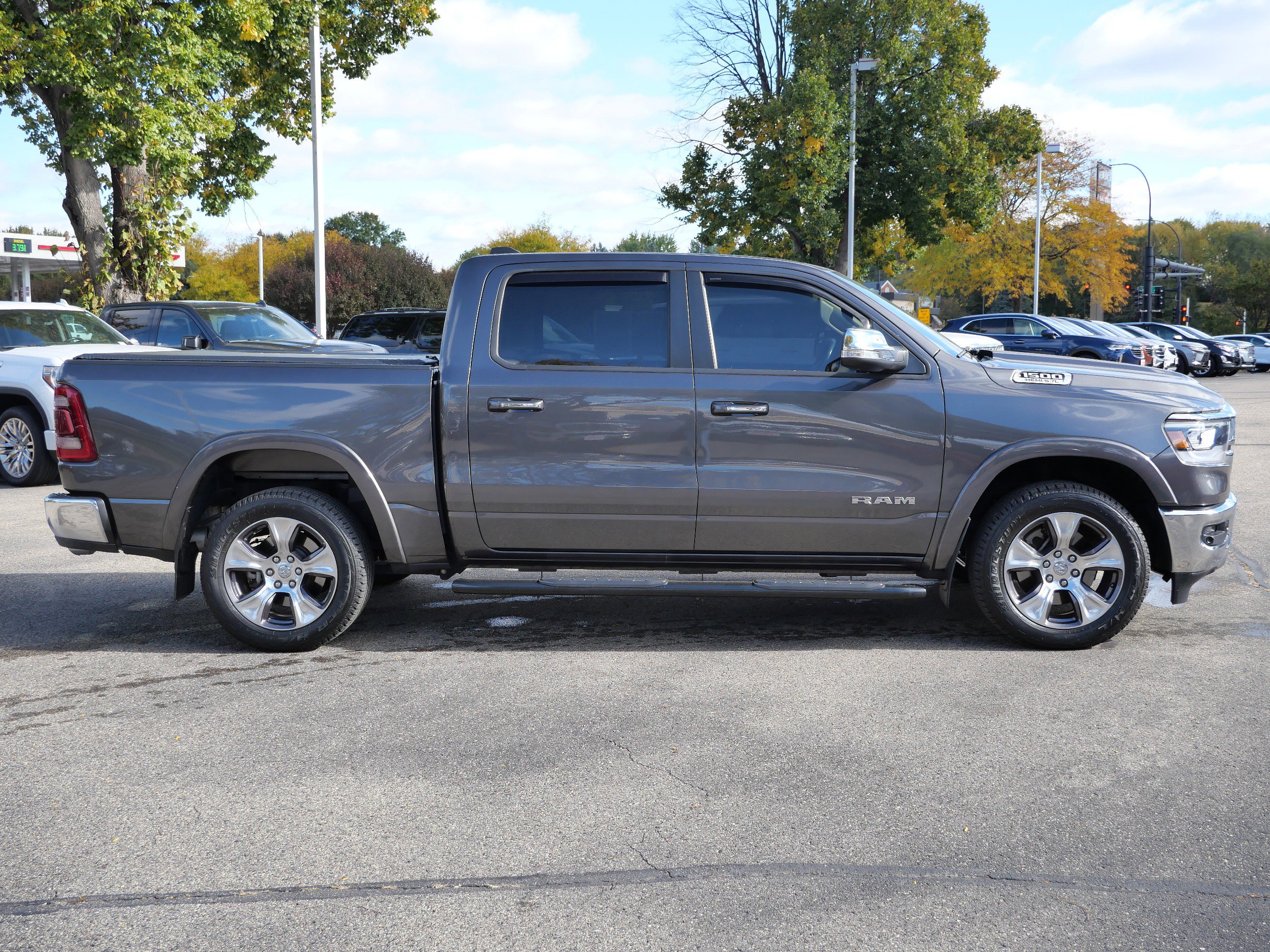 Used 2019 RAM 1500 Laramie image 10