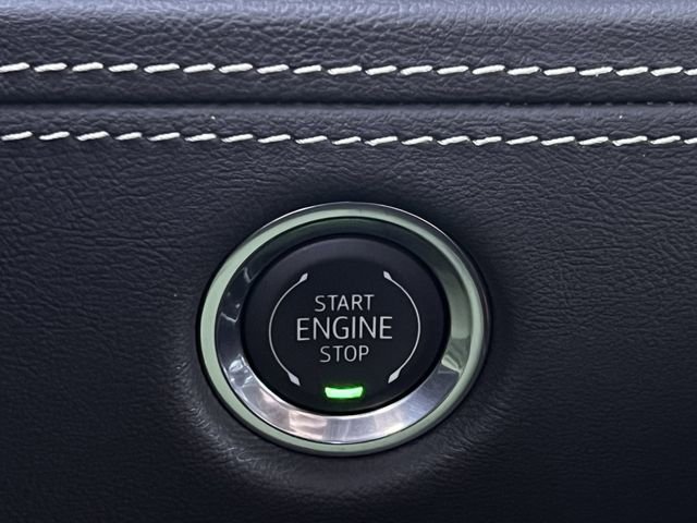 Certified 2026 Cadillac Escalade ESV Sport w/ LPO, ONYX Package image 21