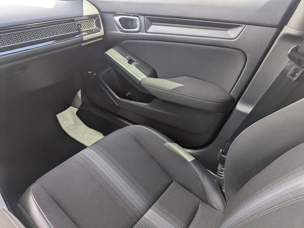 Used 2023 Honda Civic Sport image 12