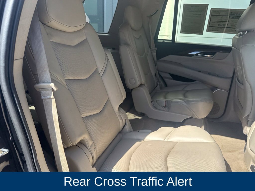 Used 2020 Cadillac Escalade Luxury AWD/4WD image 29