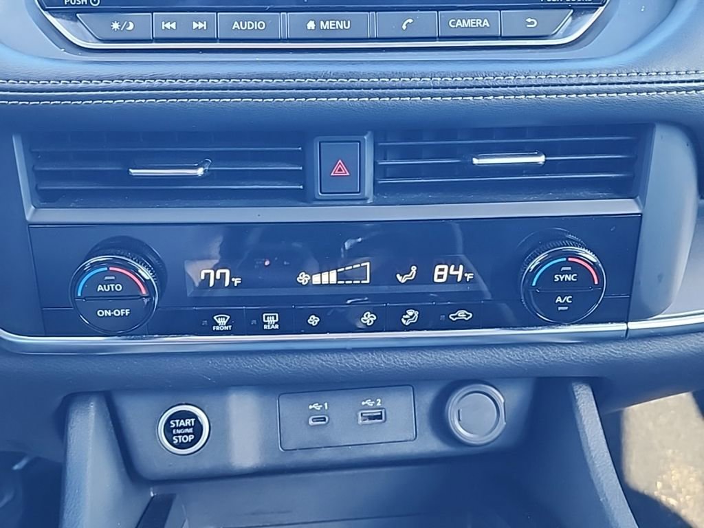 Used 2023 Nissan Rogue SV image 24