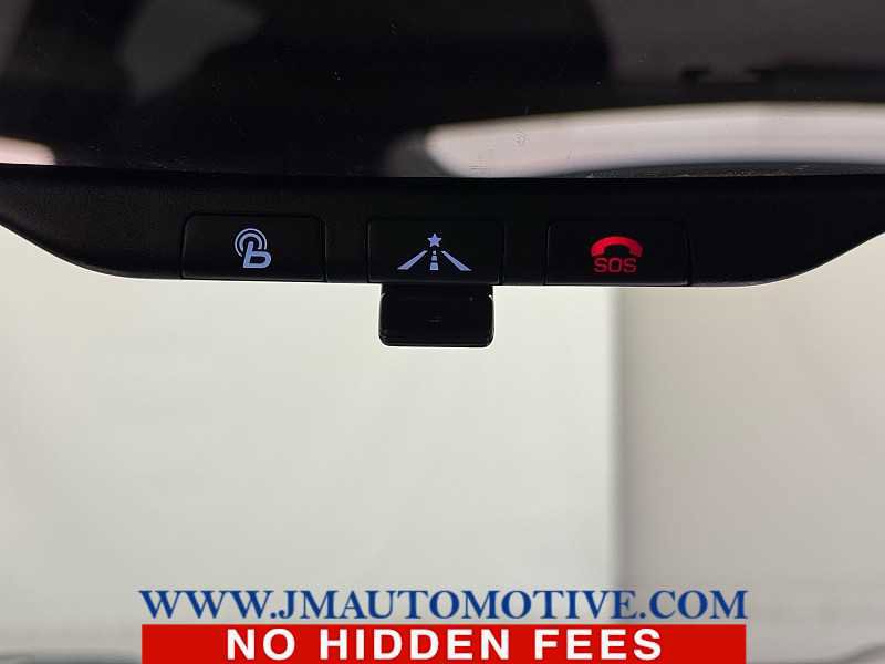 Used 2017 Hyundai Veloster Value Edition image 36