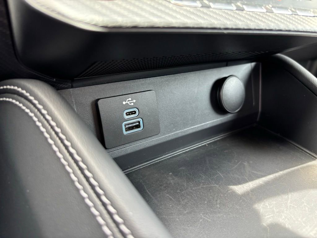 Used 2025 Ford Mustang GT Premium image 26