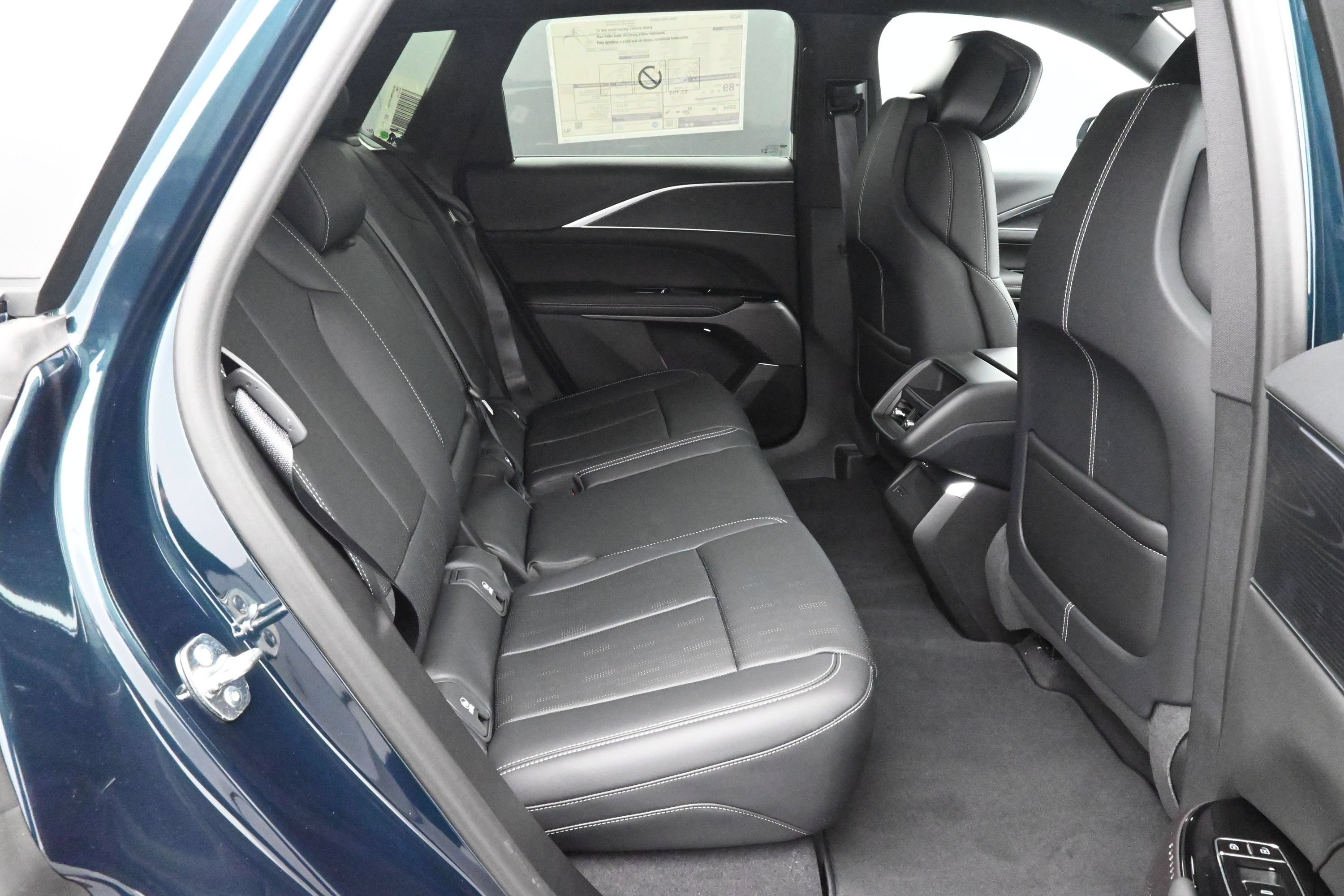 New 2026 Cadillac Lyriq Luxury w/ LPO, Floor Liner Package AWD/4WD image 12