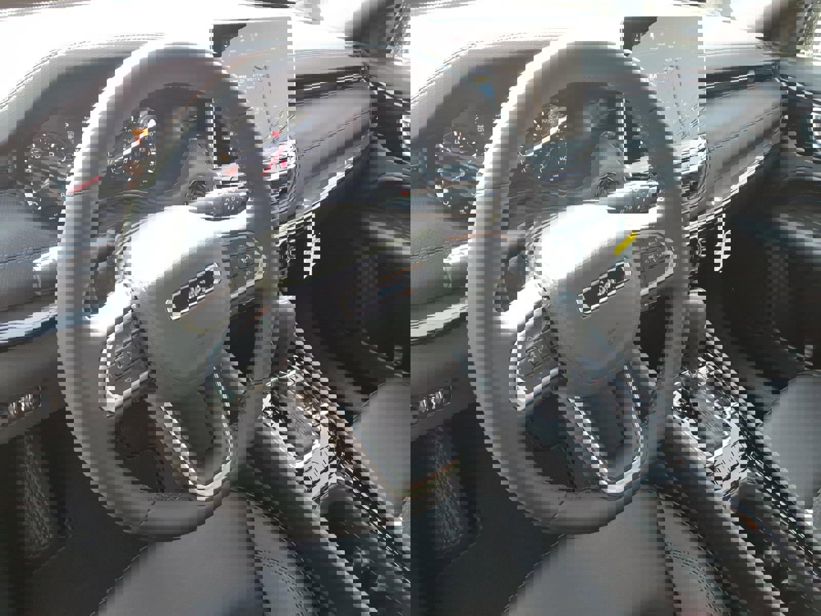 New 2026 Jeep Compass Latitude image 9