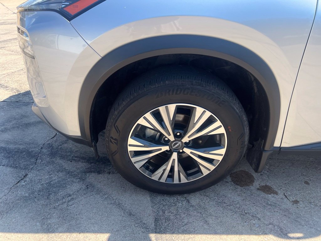 Used 2023 Nissan Rogue SV AWD/4WD image 21