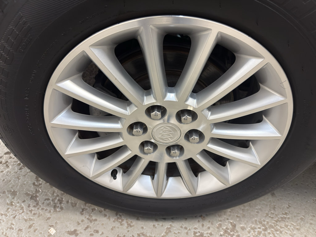 Used 2011 Buick Enclave CXL w/ Trailering Provision Package FWD image 35