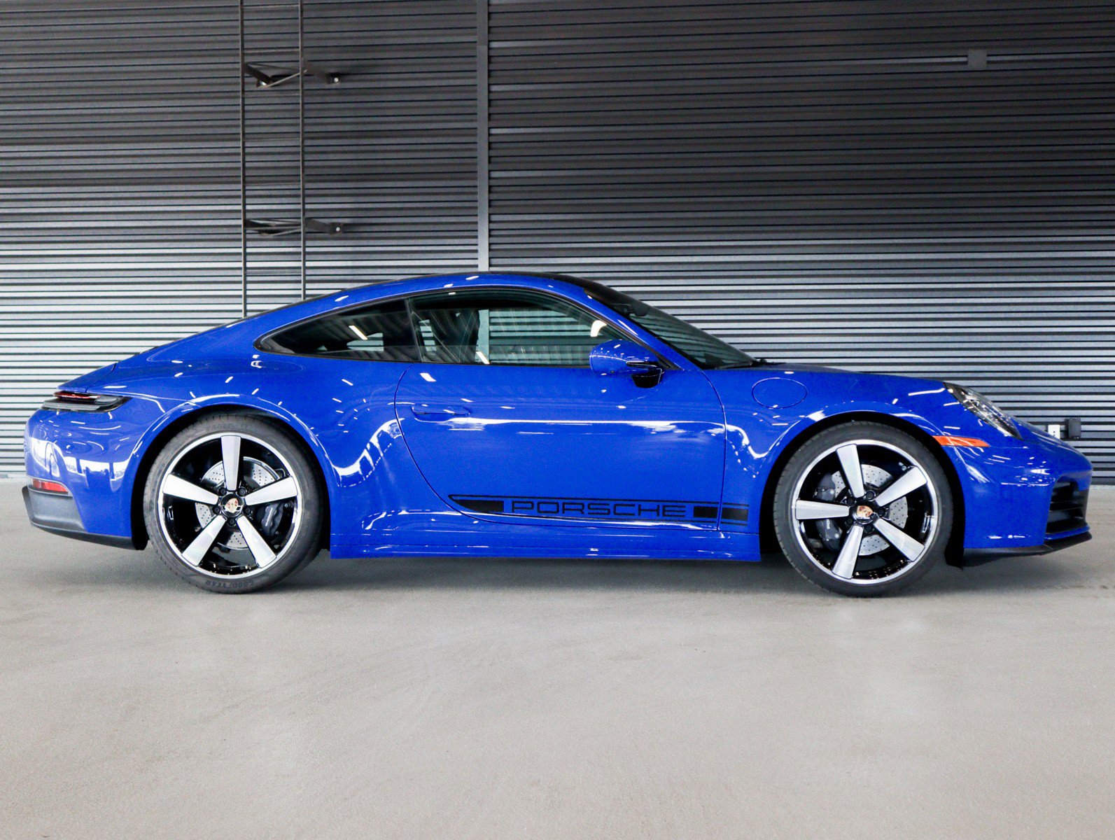 Certified 2025 Porsche 911 Carrera image 11