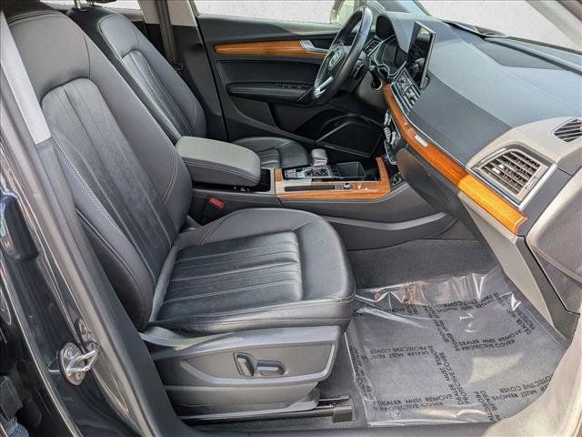 Used 2021 Audi Q5 Premium Plus w/ Premium Plus Package image 19