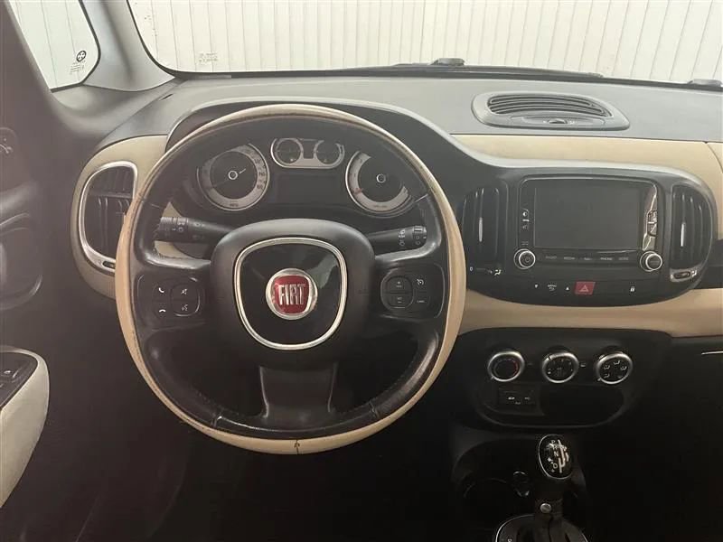 Used 2014 FIAT 500L Easy image 16