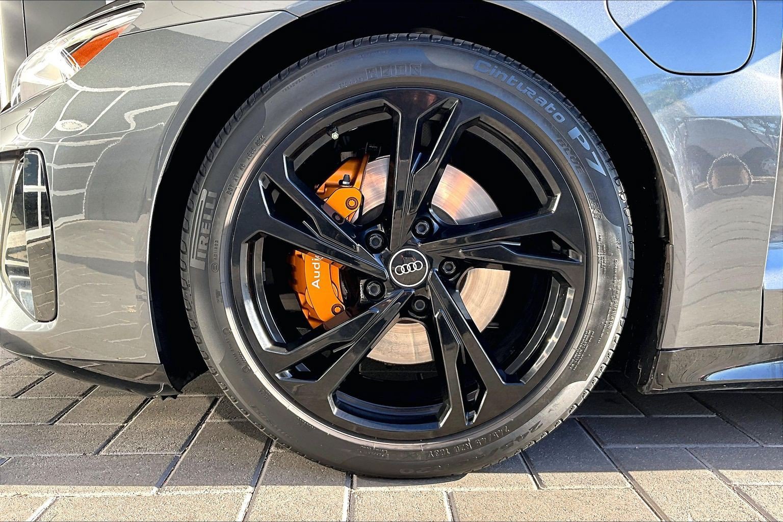 Used 2022 Audi e-tron GT Premium Plus w/ Performance Package AWD/4WD image 9