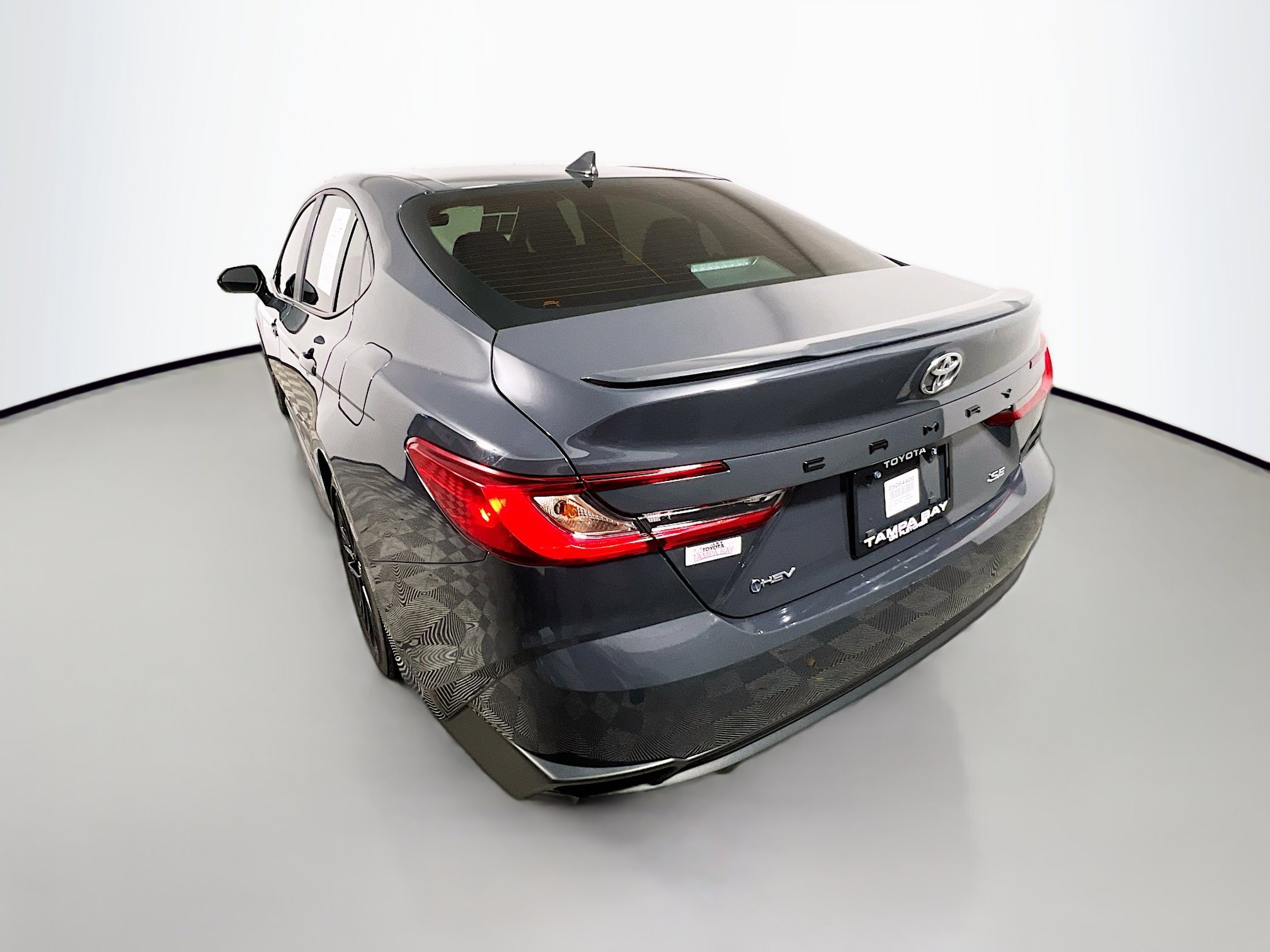 Used 2025 Toyota Camry SE w/ Multimedia Upgrade Package FWD image 8
