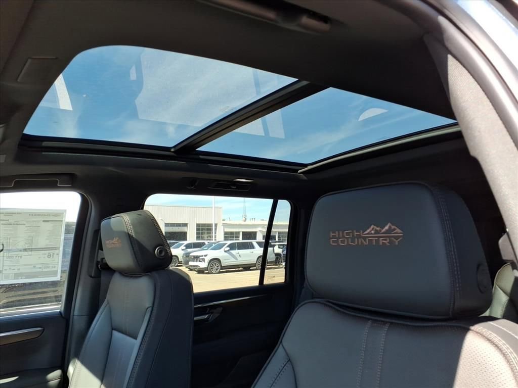 New 2026 Chevrolet Suburban High Country image 16