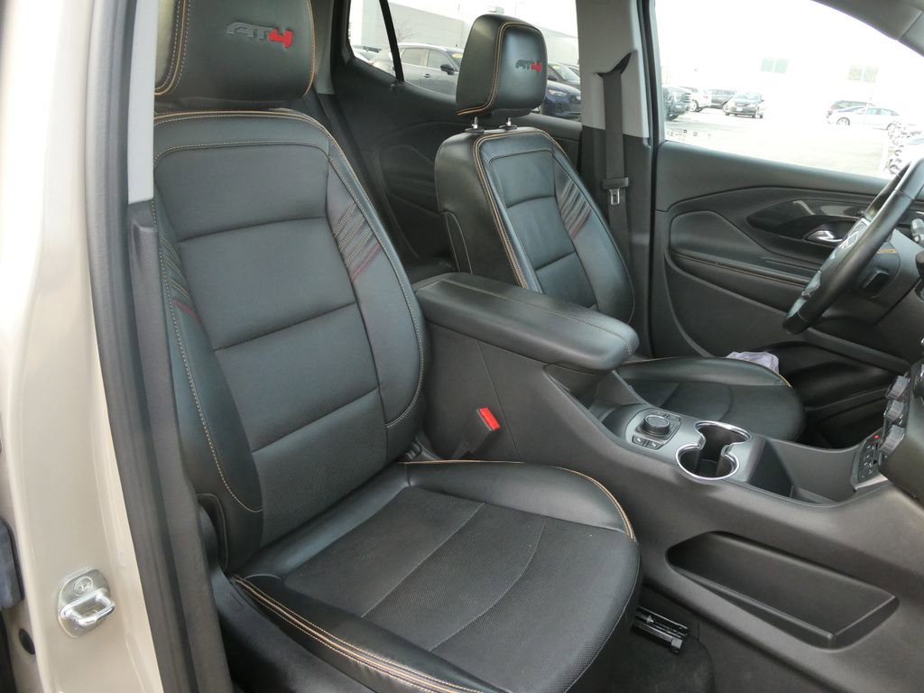 Used 2023 GMC Terrain AT4 w/ Infotainment Package II image 14