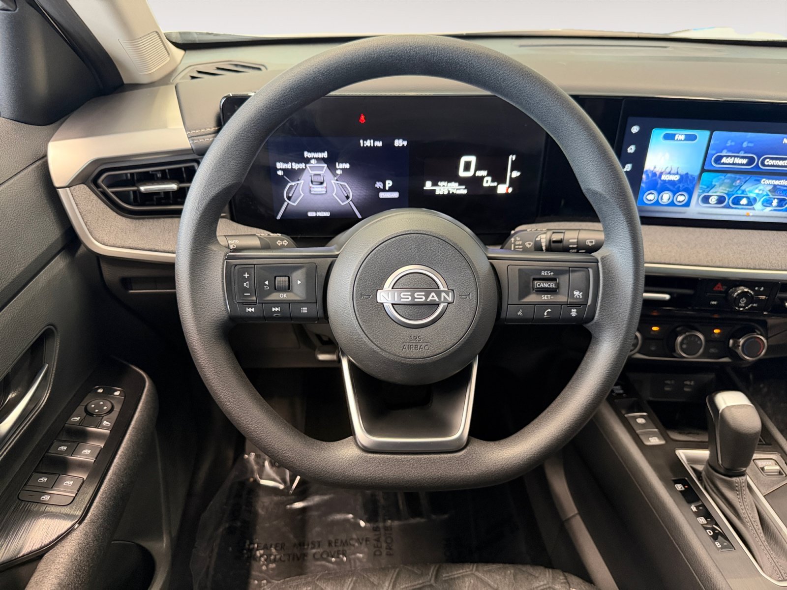 Used 2025 Nissan Kicks SV FWD image 14