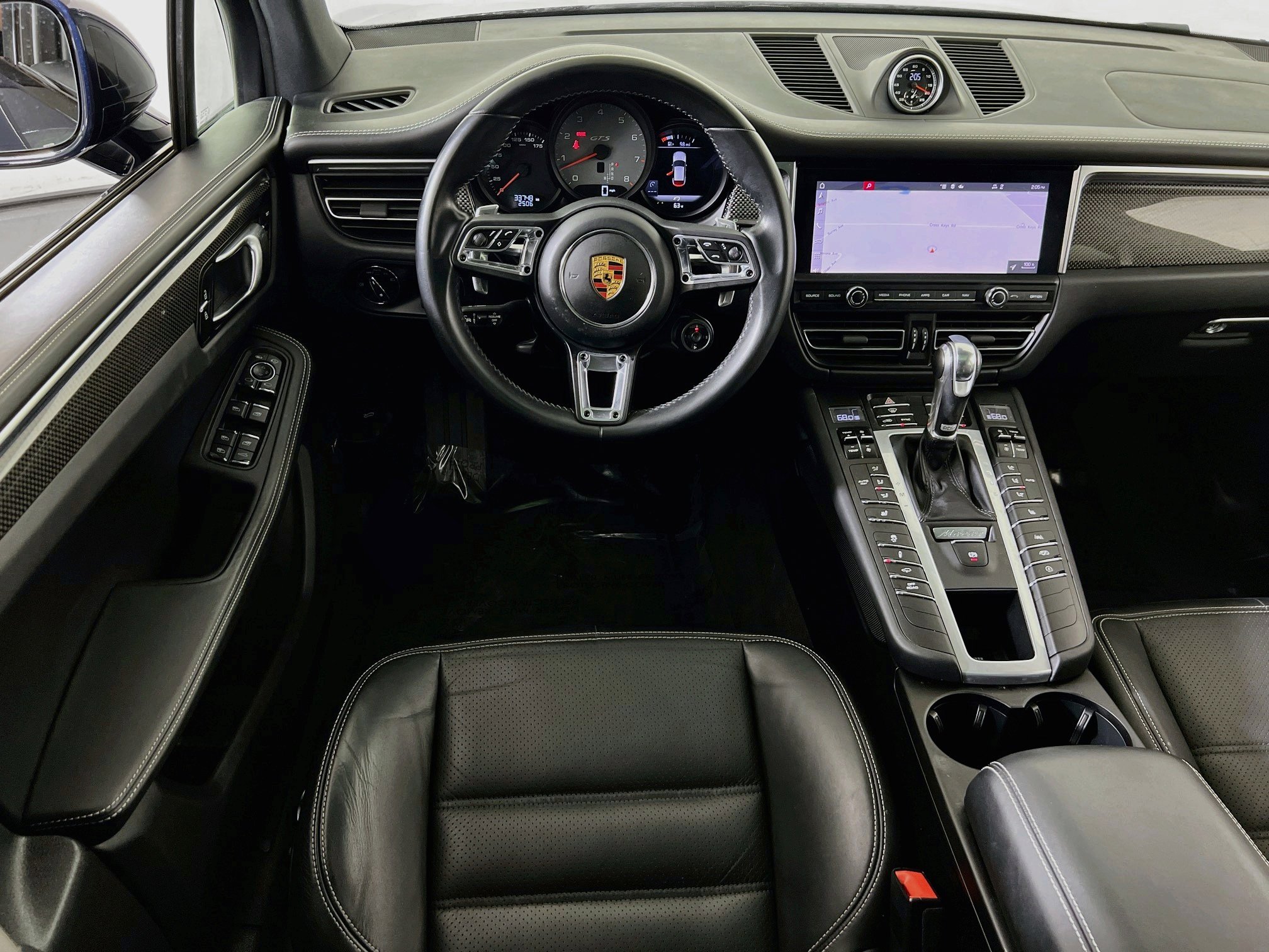 Used 2021 Porsche Macan GTS AWD/4WD image 24