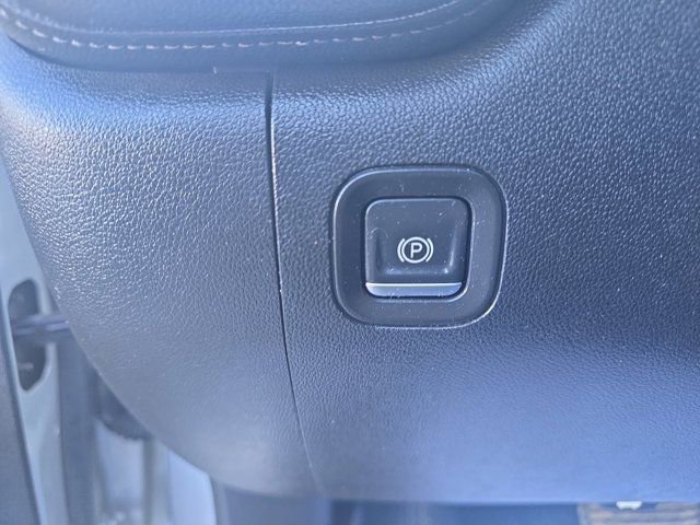 Used 2020 Chevrolet Silverado 2500 LTZ w/ LTZ Convenience Package image 30